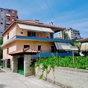 George's , Gjirokastër Albanie